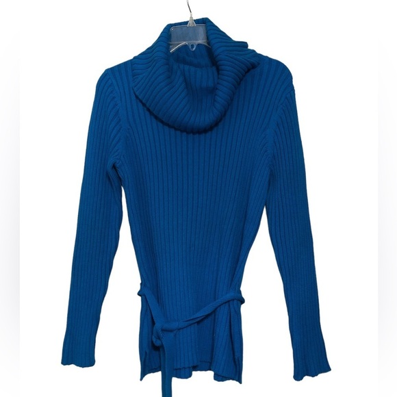 Turtleneck belted sweater size L - Picture 1 of 8